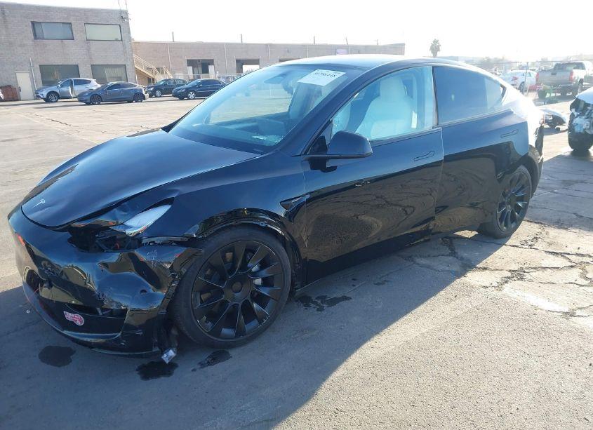 Photo 2 of 2023 Tesla Model Y AWD/LONG RANGE DUAL MOTOR ALL-WHEEL DRIVE (VIN 7SAYGDEE9PF787698)