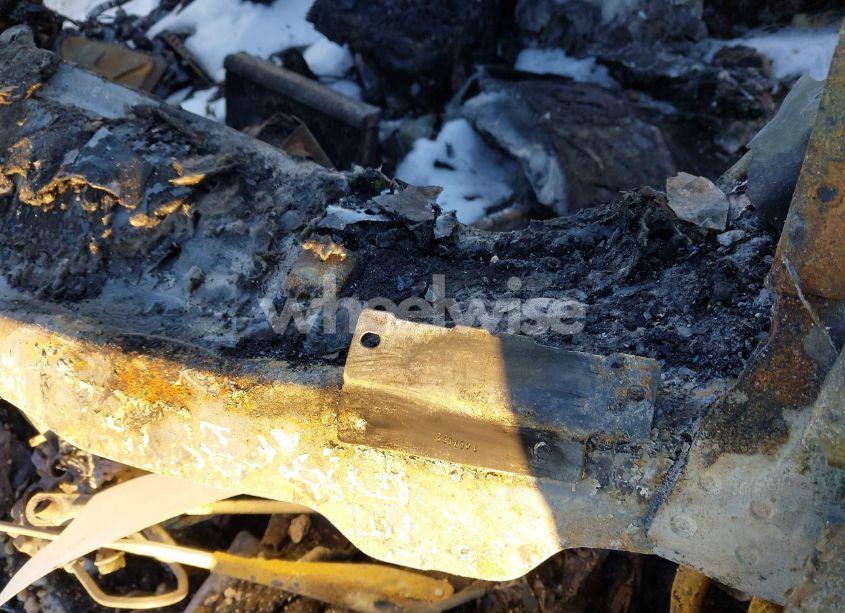 Photo 8 of 2023 Tesla Model Y AWD/LONG RANGE DUAL MOTOR ALL-WHEEL DRIVE (VIN 7SAYGDEE9PF805990)