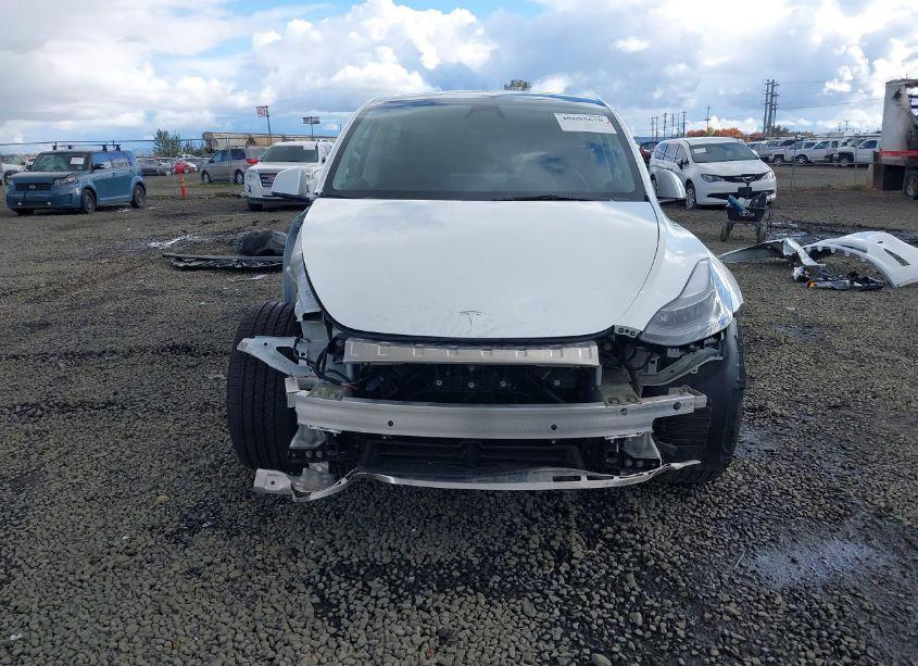 Photo 13 of 2023 Tesla Model Y AWD/LONG RANGE DUAL MOTOR ALL-WHEEL DRIVE (VIN 7SAYGDEE9PF908388)