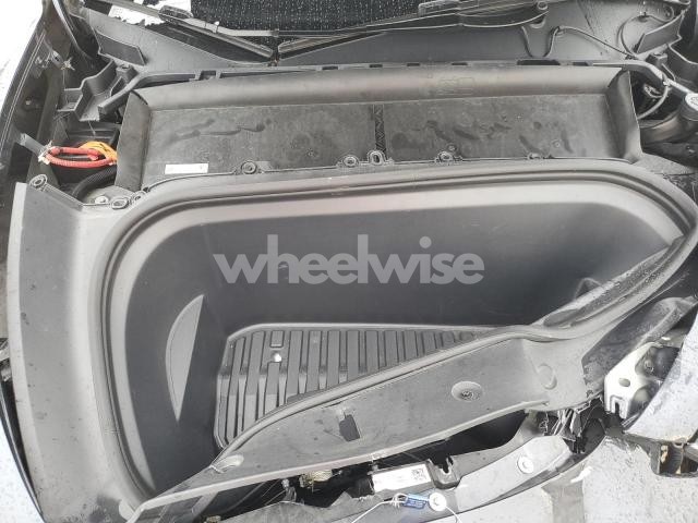 Photo 4 of 2024 TESLA MODEL Y (VIN 7SAYGDEE9RA253200)