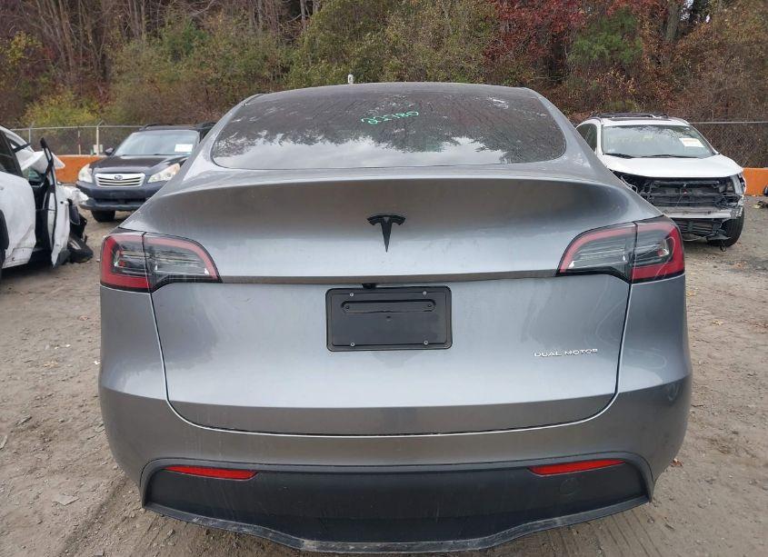 Photo 17 of 2024 Tesla Model Y LONG RANGE DUAL MOTOR ALL-WHEEL DRIVE (VIN 7SAYGDEE9RA287962)