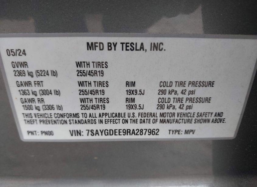 Photo 9 of 2024 Tesla Model Y LONG RANGE DUAL MOTOR ALL-WHEEL DRIVE (VIN 7SAYGDEE9RA287962)