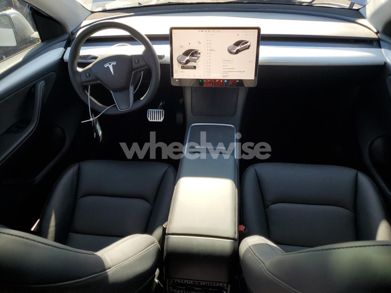 Photo 8 of 2024 TESLA MODEL Y (VIN 7SAYGDEE9RA296452)
