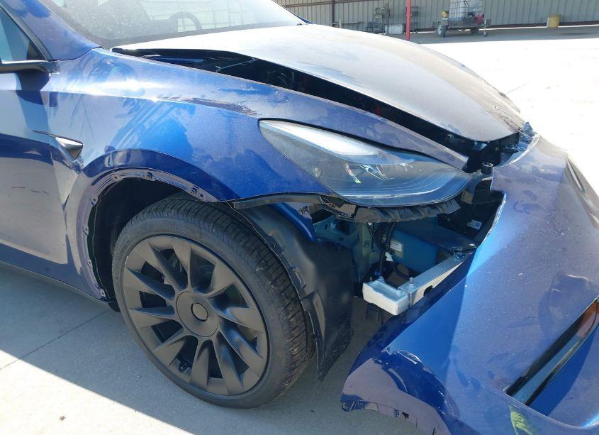 Photo 20 of 2024 Tesla Model Y LONG RANGE DUAL MOTOR ALL-WHEEL DRIVE (VIN 7SAYGDEE9RA318773)