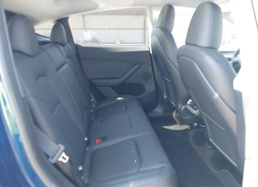 Photo 8 of 2024 Tesla Model Y LONG RANGE DUAL MOTOR ALL-WHEEL DRIVE (VIN 7SAYGDEE9RA318773)