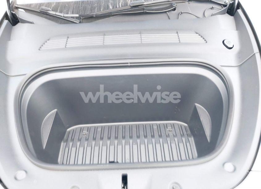 Photo 10 of 2024 Tesla Model Y LONG RANGE DUAL MOTOR ALL-WHEEL DRIVE (VIN 7SAYGDEE9RA325206)