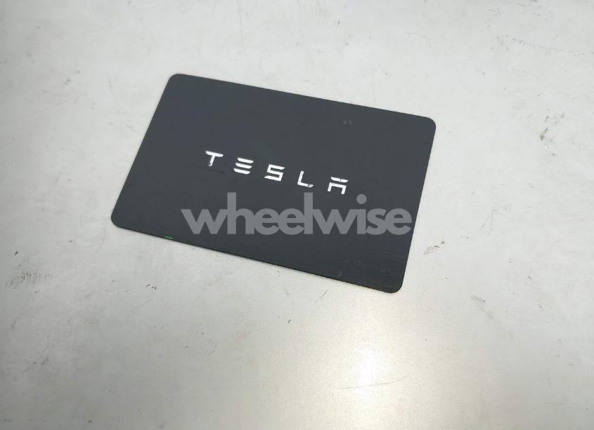 Photo 11 of 2024 Tesla Model Y LONG RANGE DUAL MOTOR ALL-WHEEL DRIVE (VIN 7SAYGDEE9RA325206)