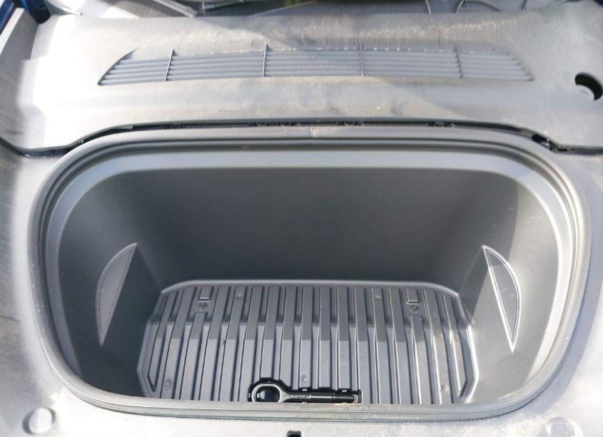 Photo 10 of 2024 Tesla Model Y LONG RANGE DUAL MOTOR ALL-WHEEL DRIVE (VIN 7SAYGDEE9RF035101)