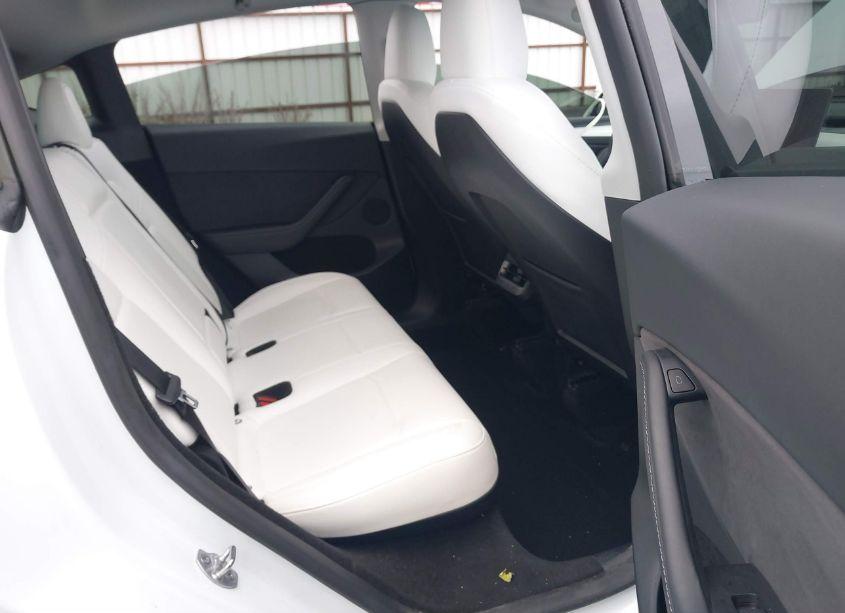 Photo 8 of 2024 Tesla Model Y LONG RANGE DUAL MOTOR ALL-WHEEL DRIVE (VIN 7SAYGDEE9RF072391)