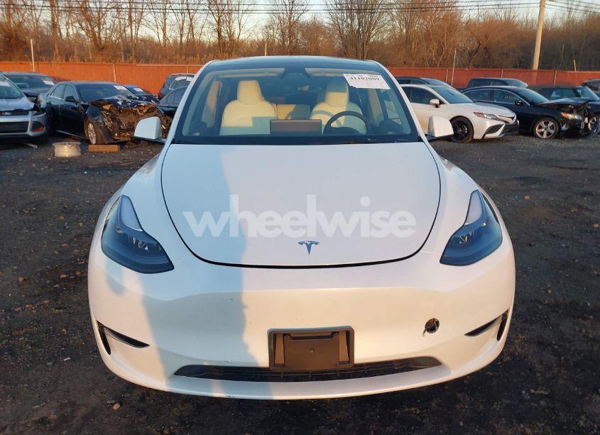 Photo 12 of 2024 Tesla Model Y LONG RANGE DUAL MOTOR ALL-WHEEL DRIVE (VIN 7SAYGDEE9RF180607)