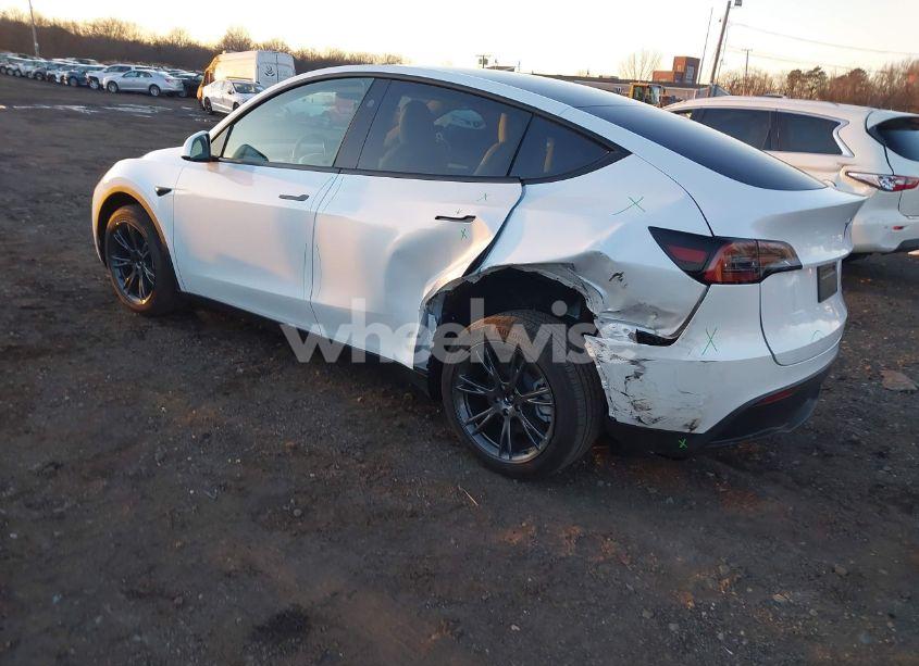 Photo 3 of 2024 Tesla Model Y LONG RANGE DUAL MOTOR ALL-WHEEL DRIVE (VIN 7SAYGDEE9RF180607)