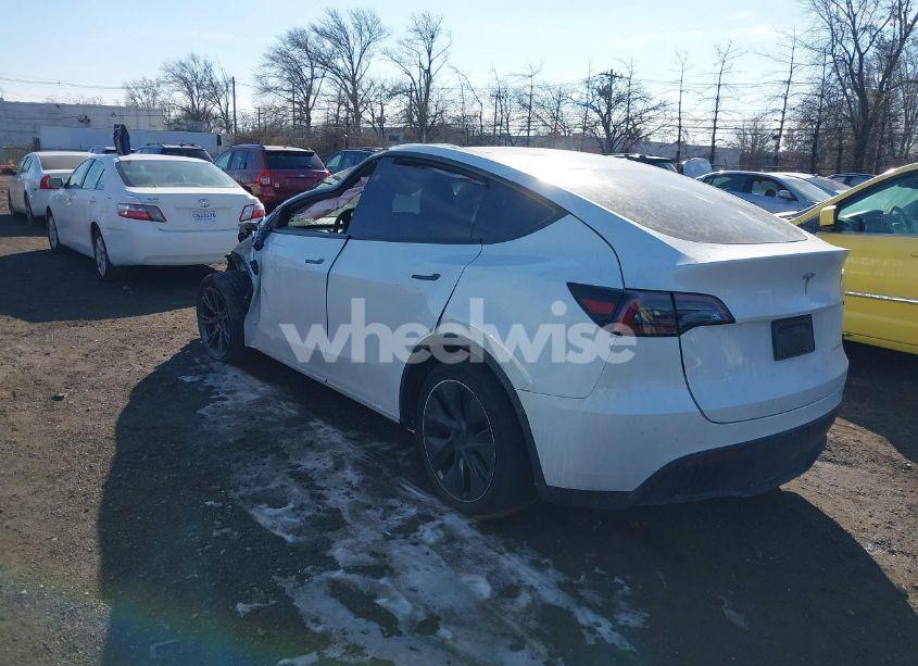 Photo 3 of 2025 Tesla Model Y LONG RANGE DUAL MOTOR ALL-WHEEL DRIVE (VIN 7SAYGDEE9SF248135)