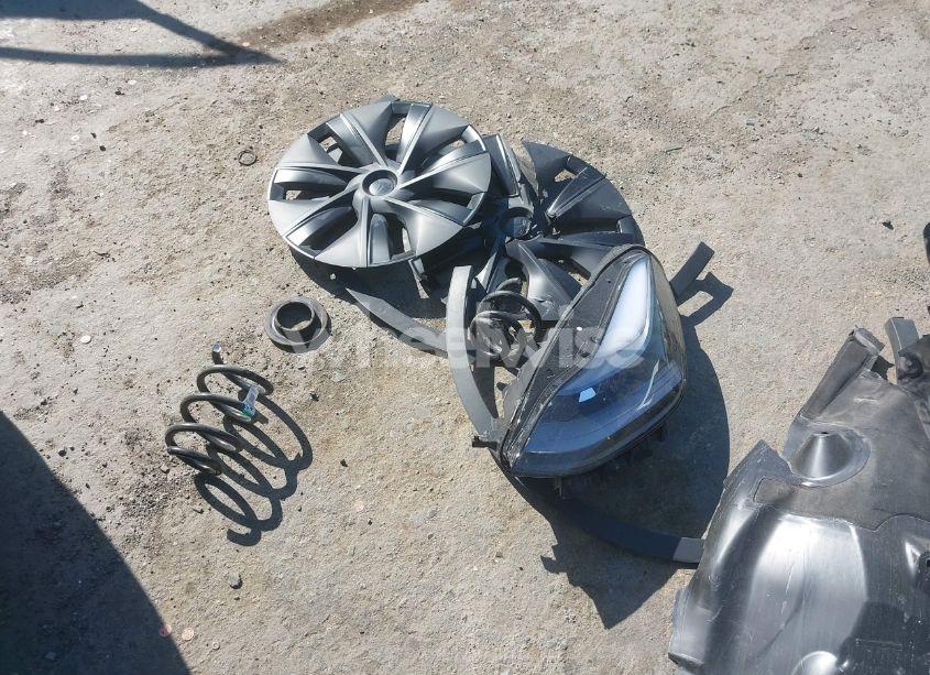 Photo 12 of 2025 Tesla Model Y LONG RANGE DUAL MOTOR ALL-WHEEL DRIVE (VIN 7SAYGDEE9SF265307)