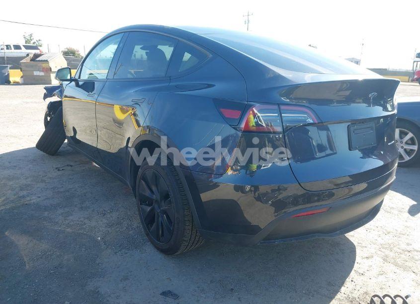 Photo 3 of 2025 Tesla Model Y LONG RANGE DUAL MOTOR ALL-WHEEL DRIVE (VIN 7SAYGDEE9SF265307)