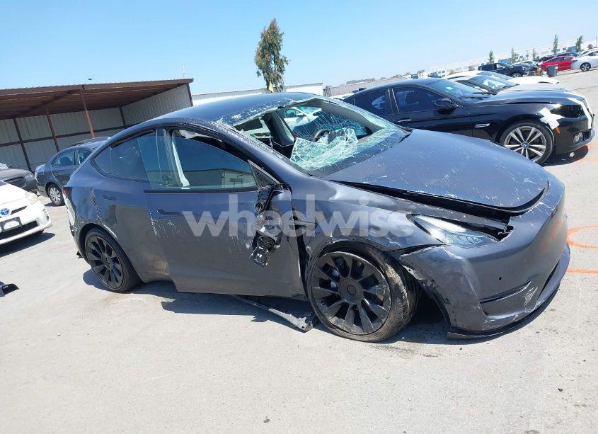 Photo 13 of 2022 Tesla Model Y LONG RANGE DUAL MOTOR ALL-WHEEL DRIVE (VIN 7SAYGDEEXNF351701)
