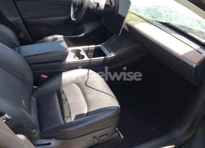 Photo 5 of 2022 Tesla Model Y LONG RANGE DUAL MOTOR ALL-WHEEL DRIVE (VIN 7SAYGDEEXNF351701)