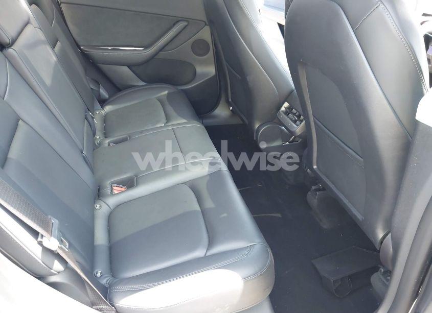 Photo 8 of 2022 Tesla Model Y LONG RANGE DUAL MOTOR ALL-WHEEL DRIVE (VIN 7SAYGDEEXNF351701)