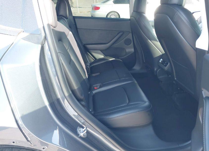 Photo 8 of 2022 Tesla Model Y (VIN 7SAYGDEEXNF366876)