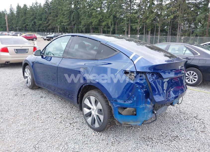 Photo 3 of 2022 Tesla Model Y LONG RANGE DUAL MOTOR ALL-WHEEL DRIVE (VIN 7SAYGDEEXNF409340)