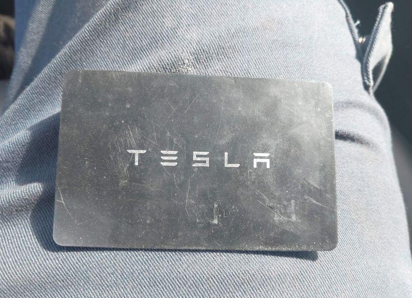 Photo 11 of 2022 Tesla Model Y LONG RANGE DUAL MOTOR ALL-WHEEL DRIVE (VIN 7SAYGDEEXNF453743)