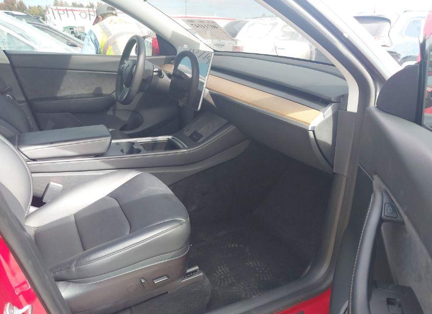 Photo 5 of 2022 Tesla Model Y LONG RANGE DUAL MOTOR ALL-WHEEL DRIVE (VIN 7SAYGDEEXNF453743)