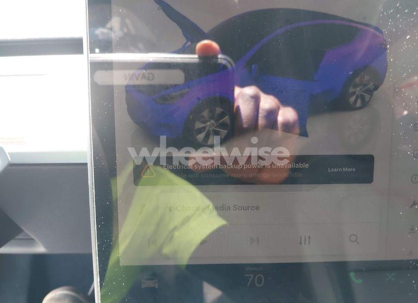 Photo 21 of 2023 Tesla Model Y AWD/LONG RANGE DUAL MOTOR ALL-WHEEL DRIVE (VIN 7SAYGDEEXPA027342)