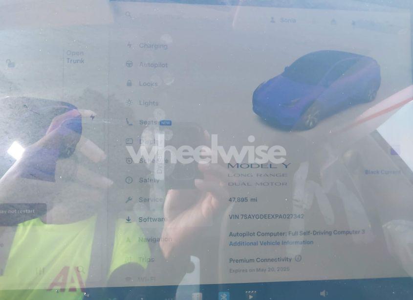 Photo 7 of 2023 Tesla Model Y AWD/LONG RANGE DUAL MOTOR ALL-WHEEL DRIVE (VIN 7SAYGDEEXPA027342)