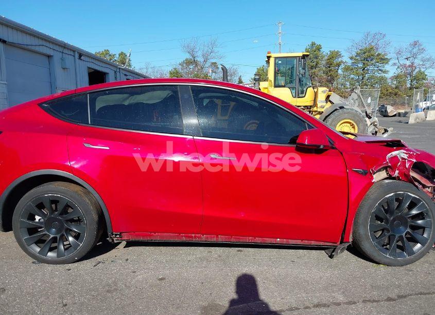 Photo 12 of 2023 Tesla Model Y AWD/LONG RANGE DUAL MOTOR ALL-WHEEL DRIVE (VIN 7SAYGDEEXPA030418)