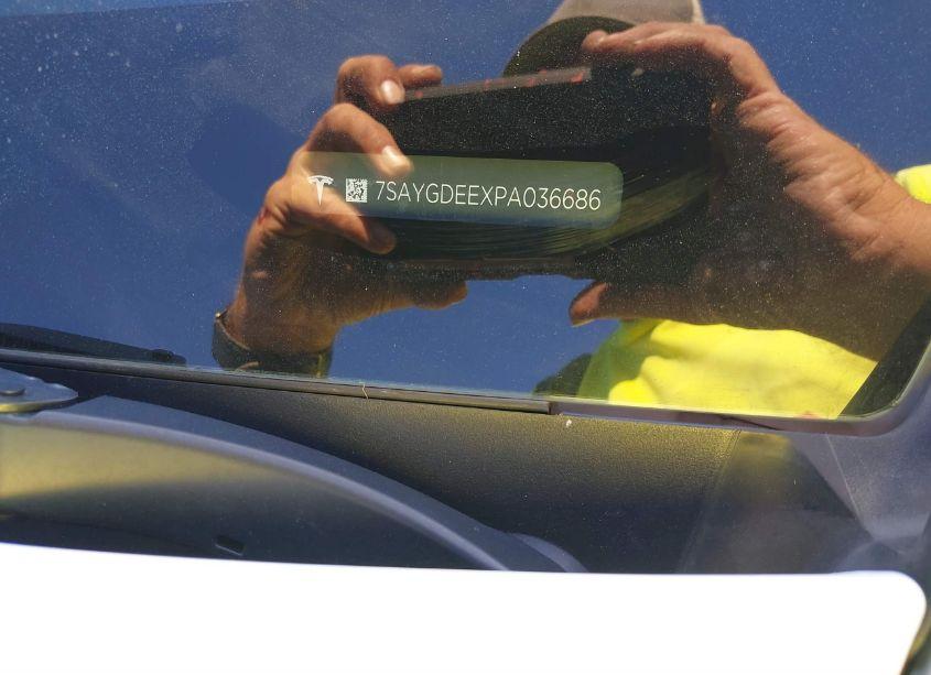 Photo 9 of 2023 Tesla Model Y AWD/LONG RANGE DUAL MOTOR ALL-WHEEL DRIVE (VIN 7SAYGDEEXPA036686)