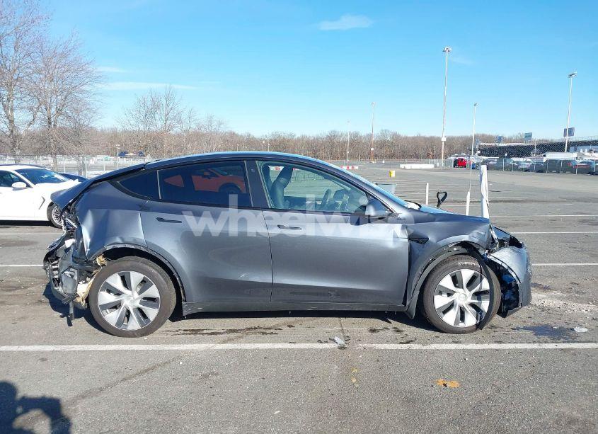 Photo 13 of 2023 Tesla Model Y AWD/LONG RANGE DUAL MOTOR ALL-WHEEL DRIVE (VIN 7SAYGDEEXPA090215)