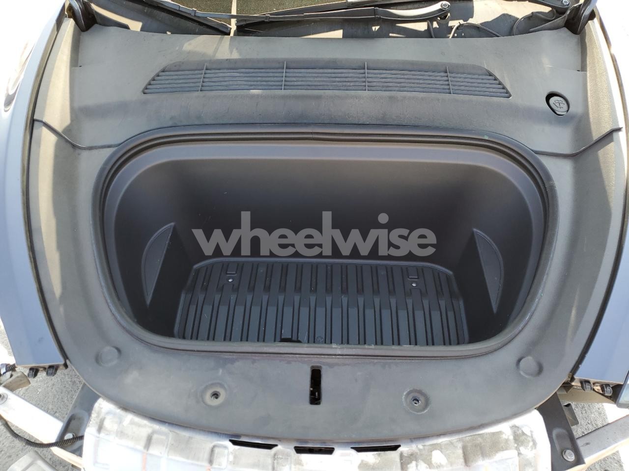 Photo 11 of 2023 TESLA MODEL Y (VIN 7SAYGDEEXPA119664)