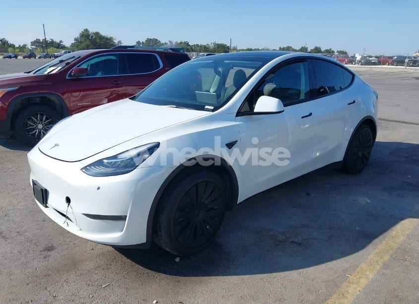Photo 2 of 2023 Tesla Model Y AWD/LONG RANGE DUAL MOTOR ALL-WHEEL DRIVE (VIN 7SAYGDEEXPA123374)