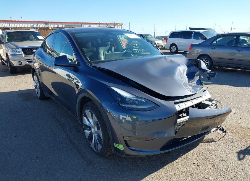 2023 Tesla Model Y AWD/LONG RANGE DUAL MOTOR ALL-WHEEL DRIVE (VIN 7SAYGDEEXPF638460) main photo