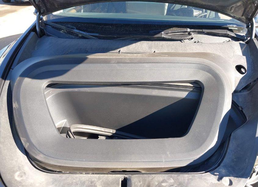 Photo 10 of 2023 Tesla Model Y AWD/LONG RANGE DUAL MOTOR ALL-WHEEL DRIVE (VIN 7SAYGDEEXPF638460)