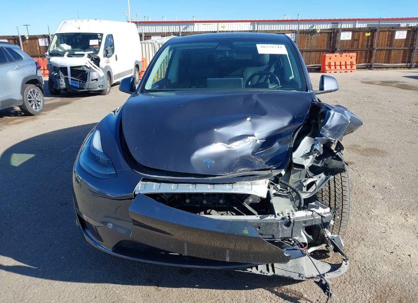 Photo 12 of 2023 Tesla Model Y AWD/LONG RANGE DUAL MOTOR ALL-WHEEL DRIVE (VIN 7SAYGDEEXPF638460)