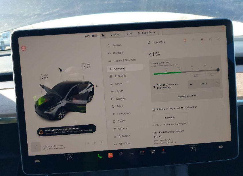 Photo 17 of 2023 Tesla Model Y AWD/LONG RANGE DUAL MOTOR ALL-WHEEL DRIVE (VIN 7SAYGDEEXPF638460)