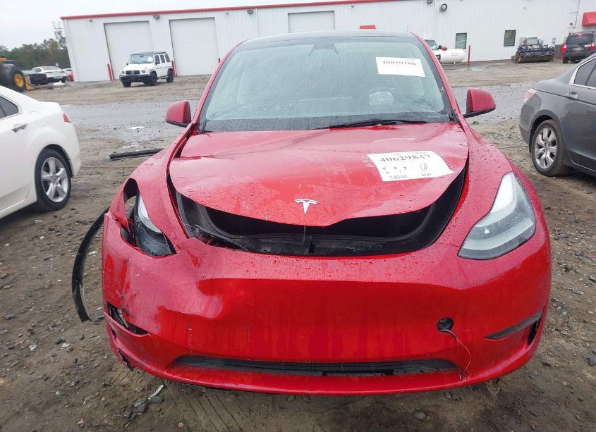 Photo 11 of 2023 Tesla Model Y AWD/LONG RANGE DUAL MOTOR ALL-WHEEL DRIVE (VIN 7SAYGDEEXPF685584)