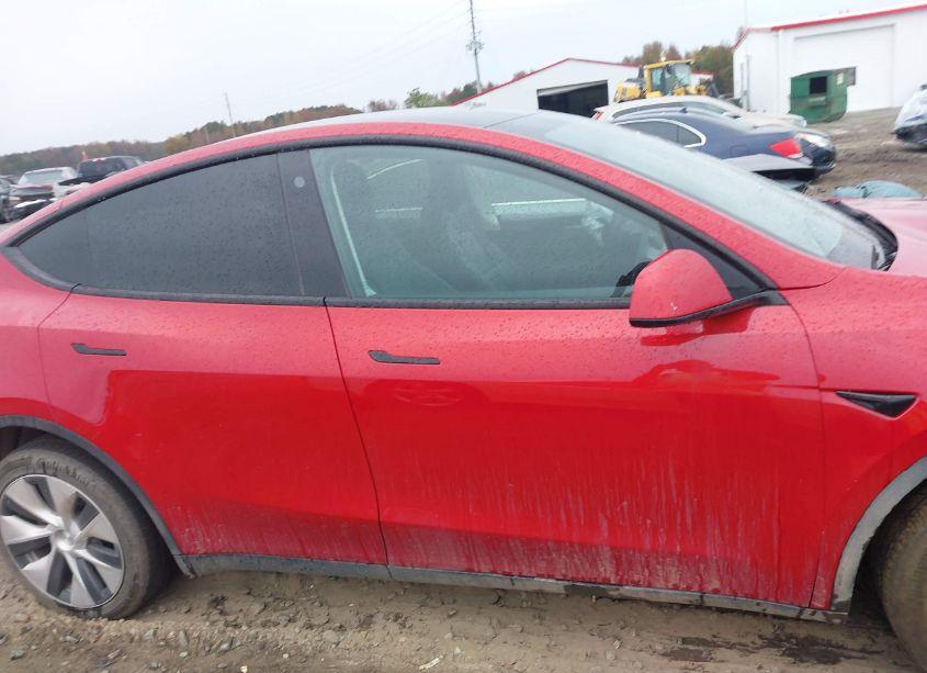 Photo 12 of 2023 Tesla Model Y AWD/LONG RANGE DUAL MOTOR ALL-WHEEL DRIVE (VIN 7SAYGDEEXPF685584)