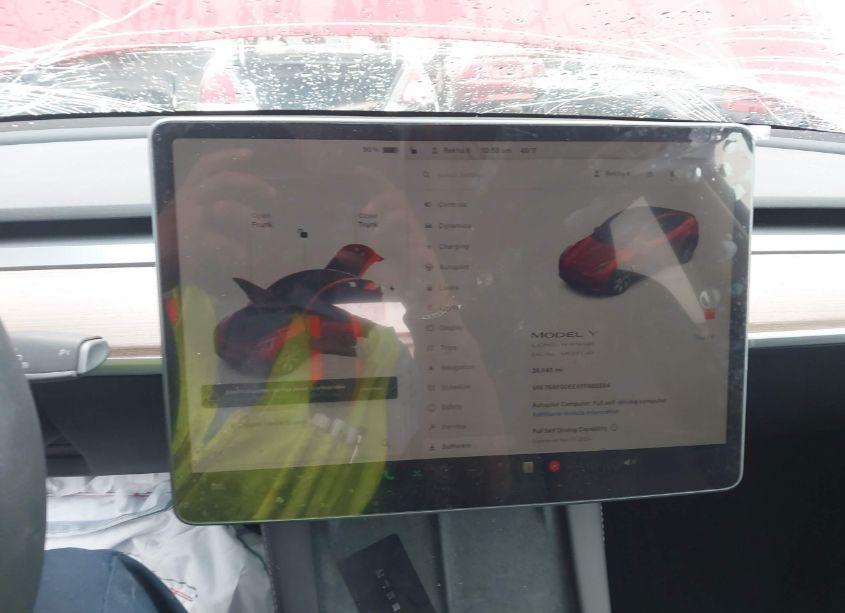 Photo 17 of 2023 Tesla Model Y AWD/LONG RANGE DUAL MOTOR ALL-WHEEL DRIVE (VIN 7SAYGDEEXPF685584)