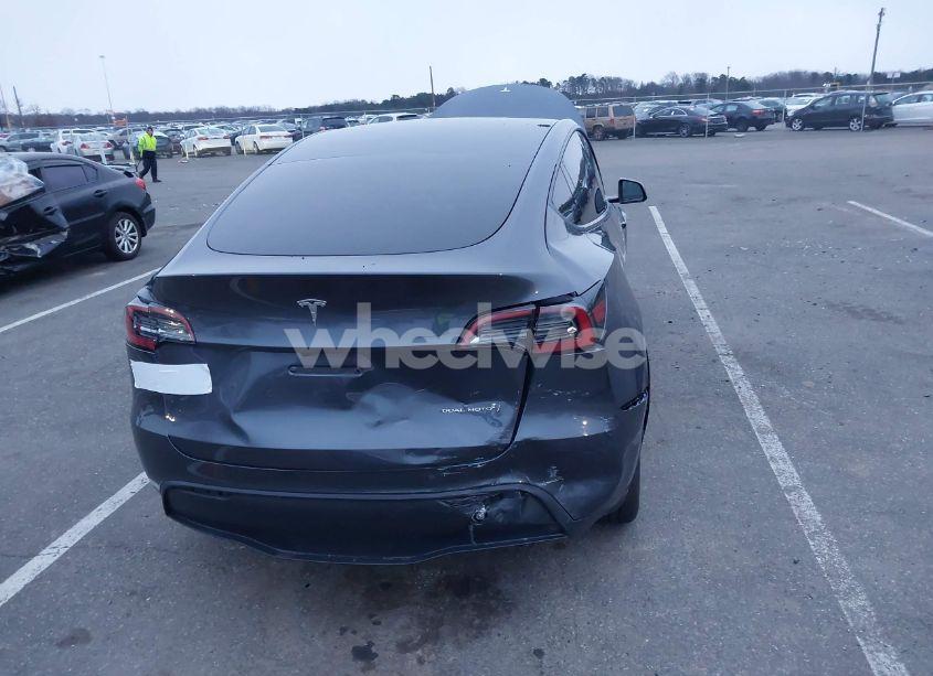Photo 16 of 2023 Tesla Model Y AWD/LONG RANGE DUAL MOTOR ALL-WHEEL DRIVE (VIN 7SAYGDEEXPF865549)