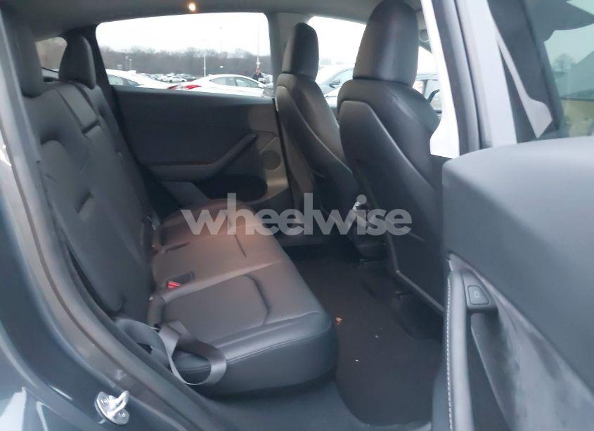 Photo 8 of 2023 Tesla Model Y AWD/LONG RANGE DUAL MOTOR ALL-WHEEL DRIVE (VIN 7SAYGDEEXPF865549)