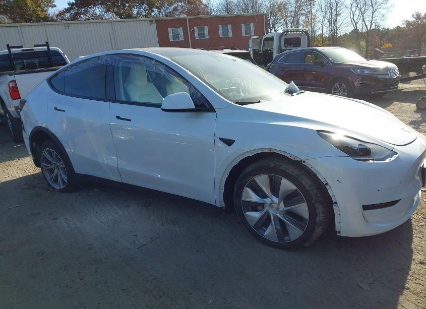 Photo 14 of 2023 Tesla Model Y AWD/LONG RANGE DUAL MOTOR ALL-WHEEL DRIVE (VIN 7SAYGDEEXPF876275)
