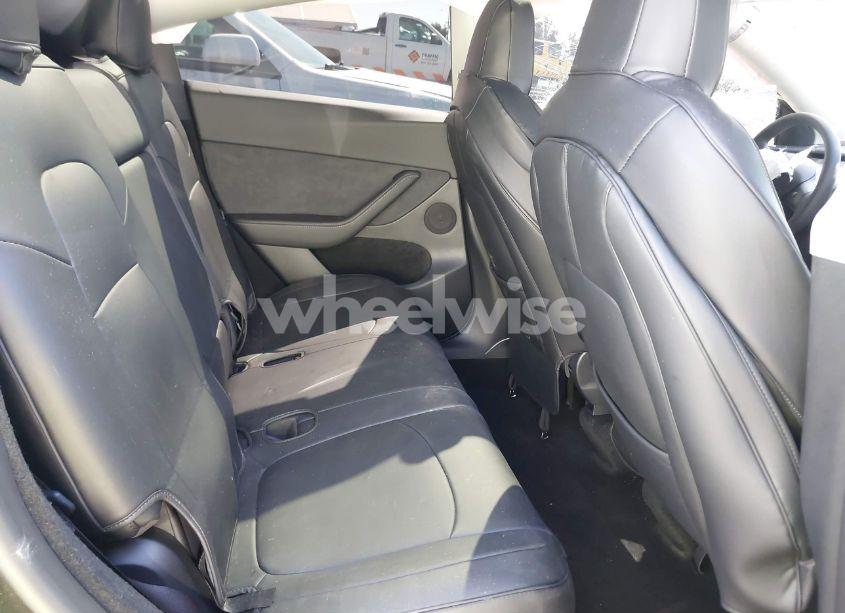 Photo 8 of 2023 Tesla Model Y AWD/LONG RANGE DUAL MOTOR ALL-WHEEL DRIVE (VIN 7SAYGDEEXPF958037)