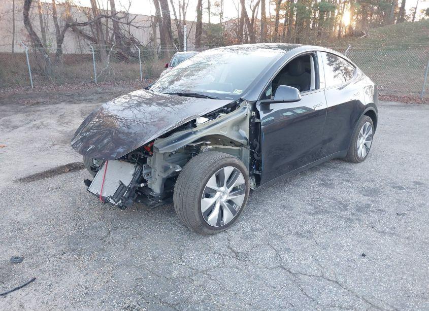 Photo 2 of 2024 Tesla Model Y LONG RANGE DUAL MOTOR ALL-WHEEL DRIVE (VIN 7SAYGDEEXRA227639)