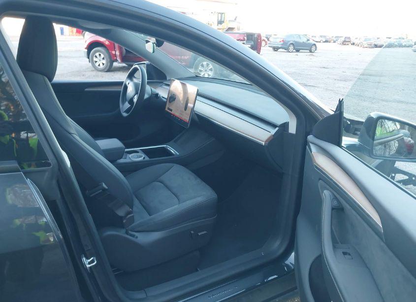 Photo 5 of 2024 Tesla Model Y LONG RANGE DUAL MOTOR ALL-WHEEL DRIVE (VIN 7SAYGDEEXRA227639)