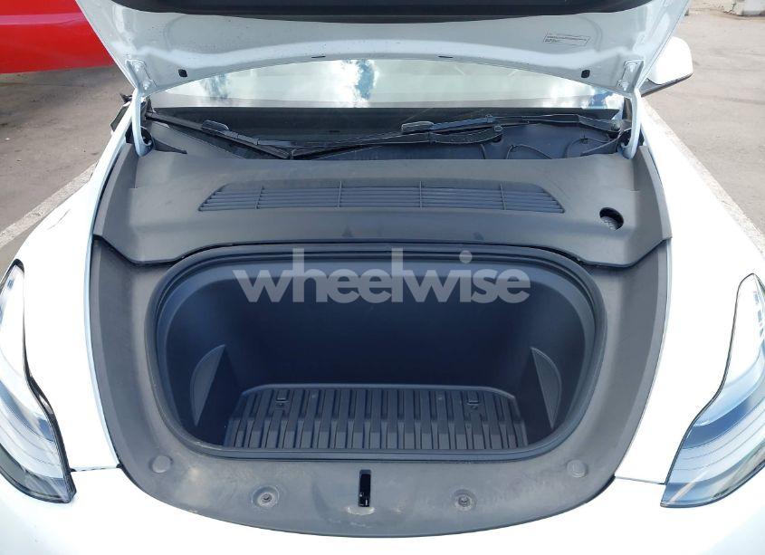 Photo 10 of 2024 Tesla Model Y LONG RANGE DUAL MOTOR ALL-WHEEL DRIVE (VIN 7SAYGDEEXRA257658)