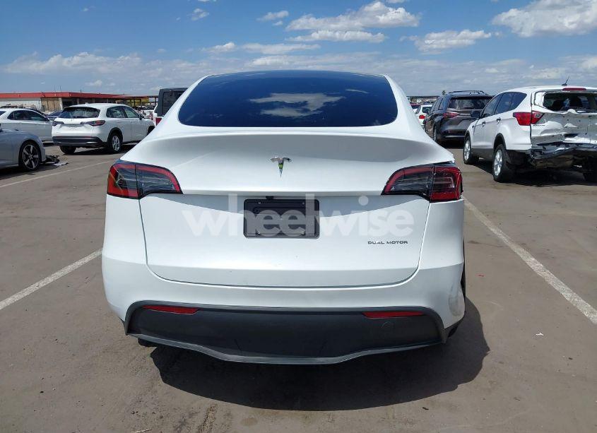 Photo 15 of 2024 Tesla Model Y LONG RANGE DUAL MOTOR ALL-WHEEL DRIVE (VIN 7SAYGDEEXRA257658)