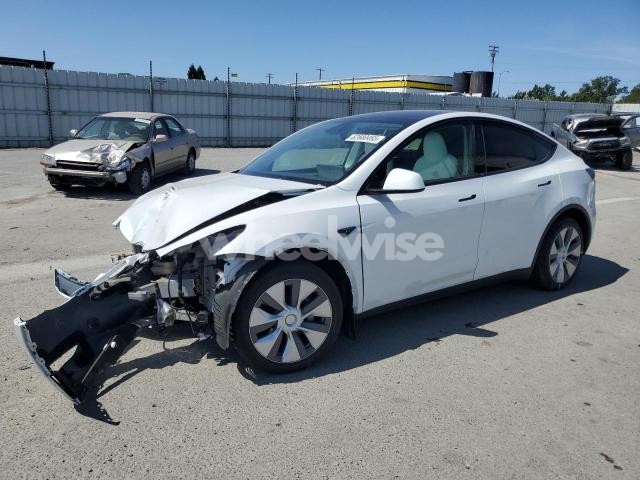 Photo 5 of 2024 TESLA MODEL Y (VIN 7SAYGDEEXRF065160)