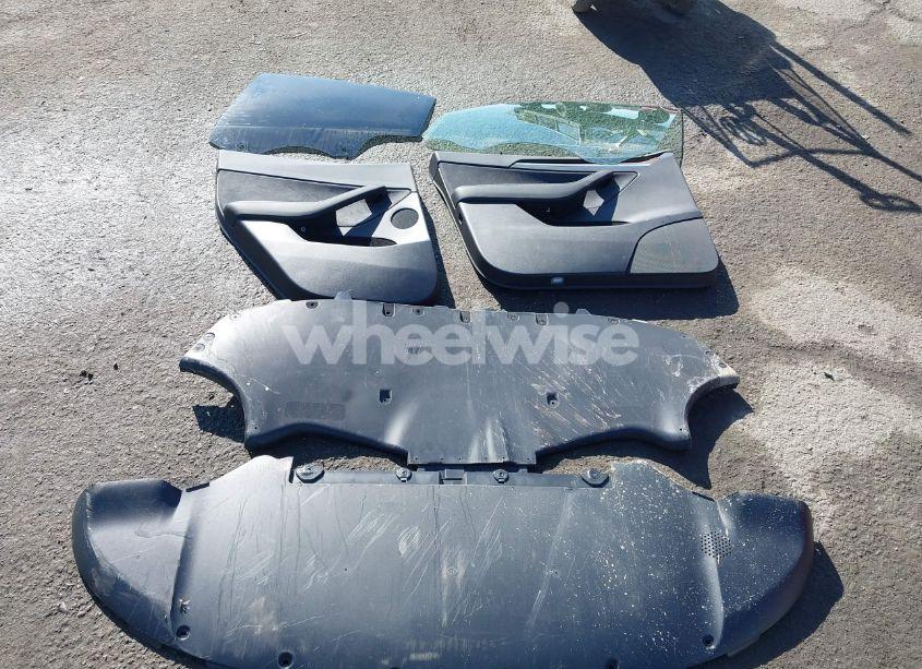 Photo 12 of 2024 Tesla Model Y LONG RANGE DUAL MOTOR ALL-WHEEL DRIVE (VIN 7SAYGDEEXRF116673)