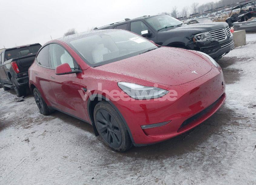 2025 Tesla Model Y LONG RANGE DUAL MOTOR ALL-WHEEL DRIVE (VIN 7SAYGDEEXSF217668) main photo